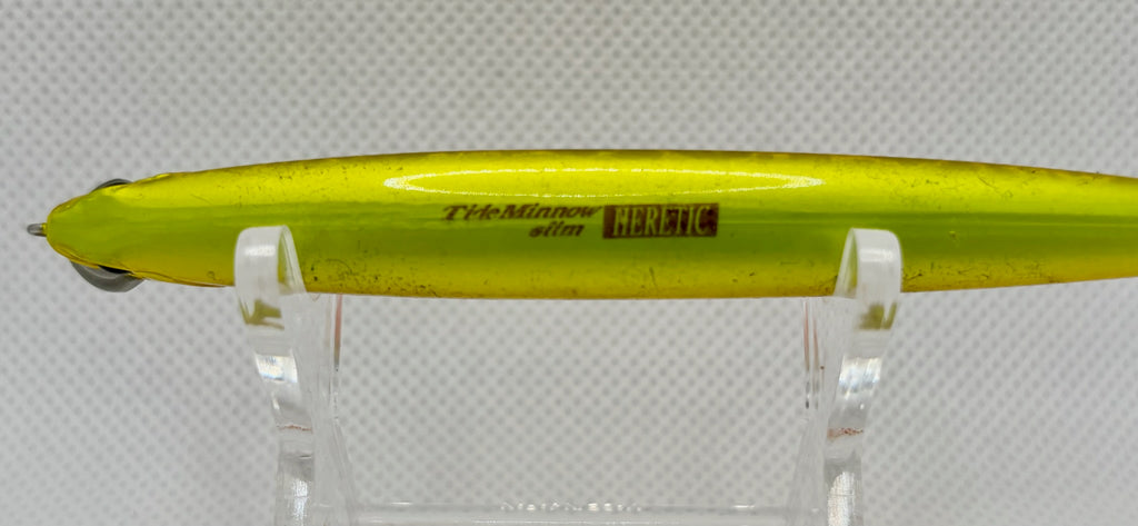 DUO Tide Minnow Slim Heretic 105S – Gold Chartreuse