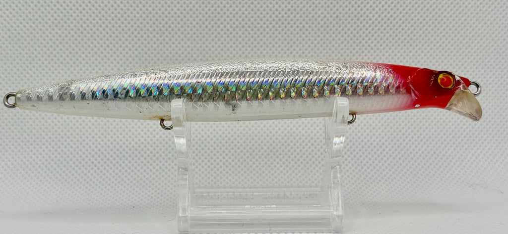 AIMS Sardina 127F – head-on view showing red head, eye and bib with holographic silver body