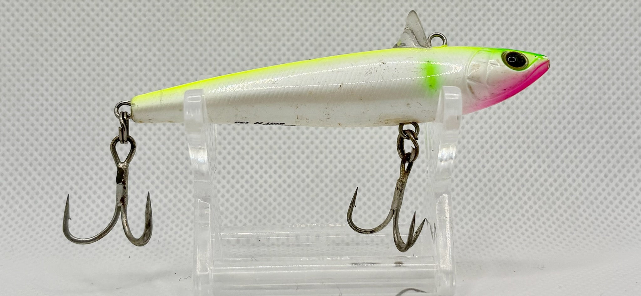 Tackle House Rolling Bait RB77 – Chartreuse/Pearl Pink