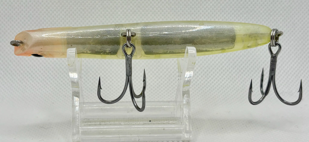 ima YOICHI 99 99mm Chartreuse Orange – side profile showing body shape and factory trebles