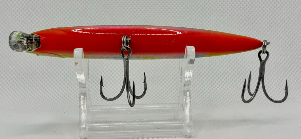ima p-ce 100 100mm – underside showing red belly stripe, body profile and factory trebles