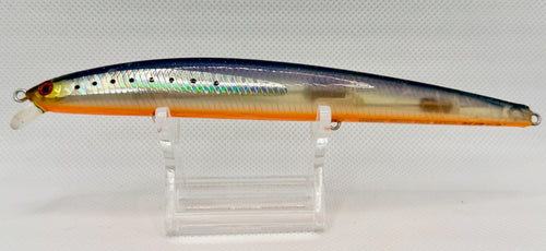 Daiwa Shore Line Shiner SL14 F-G Blue Sardine – side A showing holographic blue back and orange belly