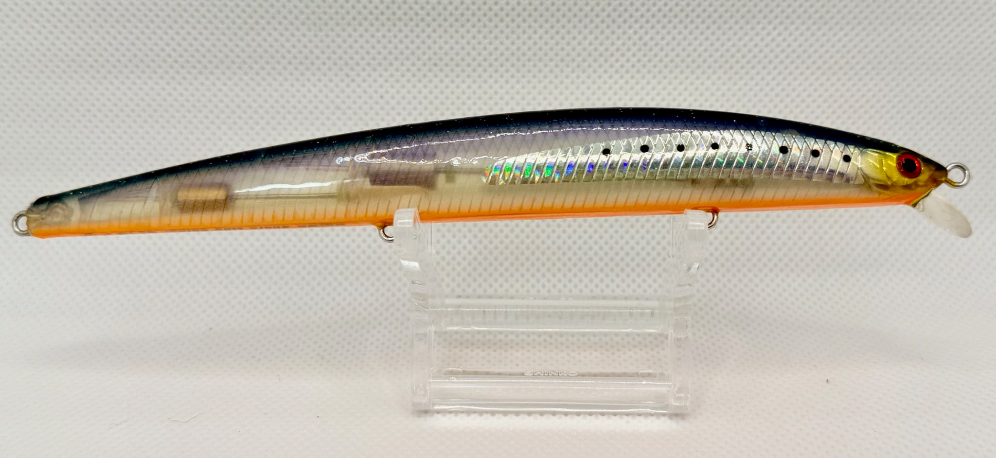 Daiwa Shore Line Shiner SL14 F-G – side B reverse angle showing full body profile
