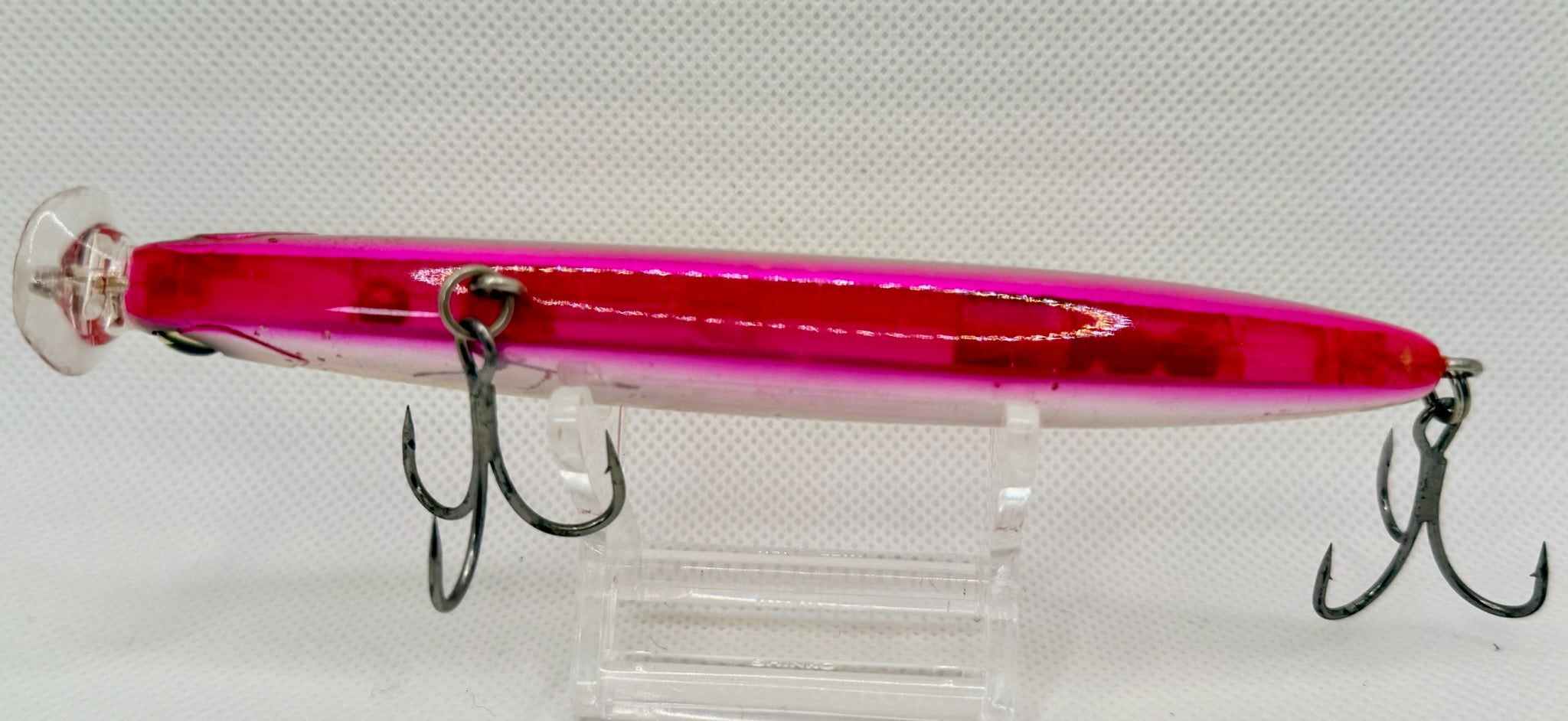 ima Kosuke 130F – belly view showing solid pink magenta finish and hook hangers