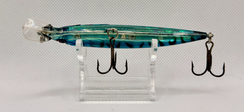 Japanese JDM Floating Minnow 95mm Blue Tiger – transparent body colourway with twin trebles