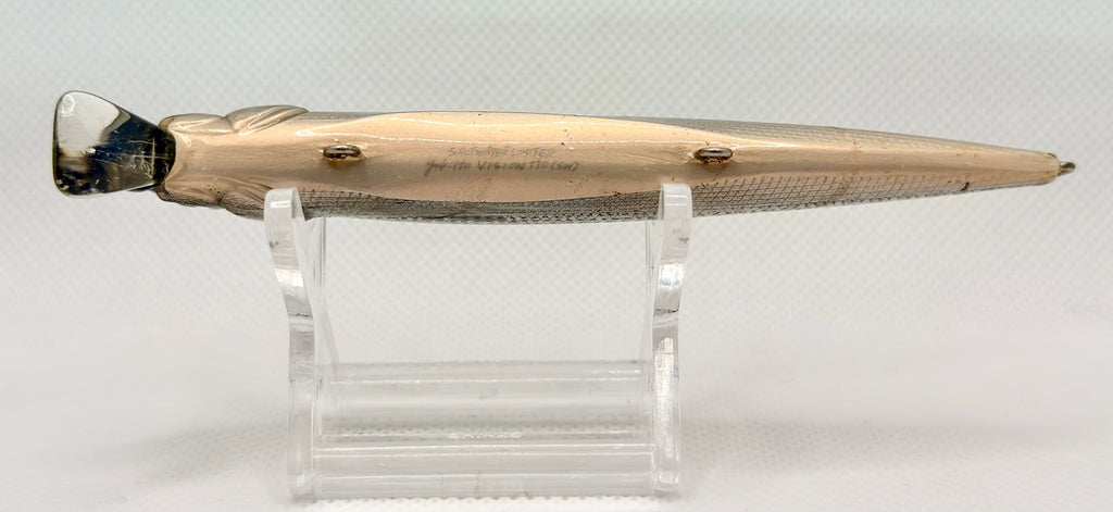 Bassday Sugar Minnow Vision 110S 110mm – natural cream colourway underside