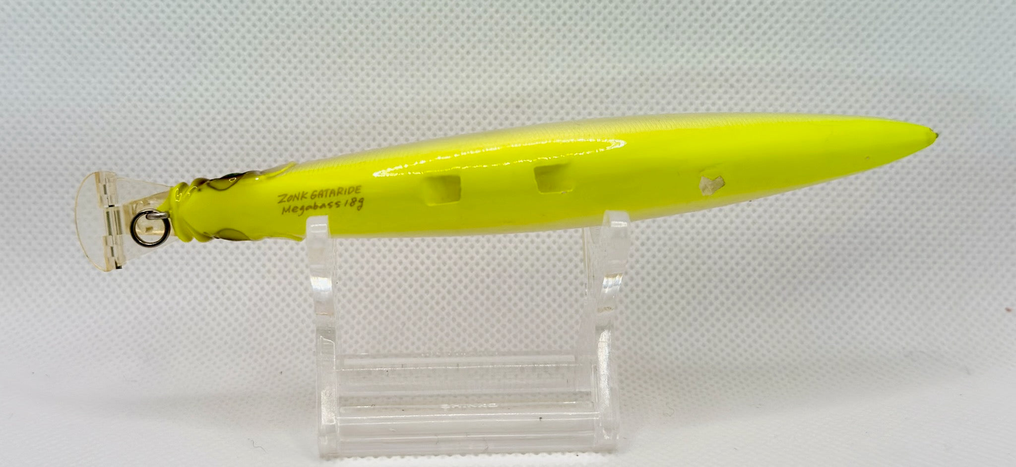 Megabass ZONK GATARIDE 120mm 16g – Pearl Chartreuse Back